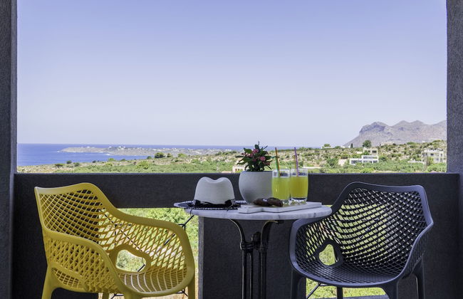 Talos Luxury Suites - Photo 43