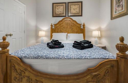 Spacious 6BR Villa Pool Parking Near Disney World - Foto 36