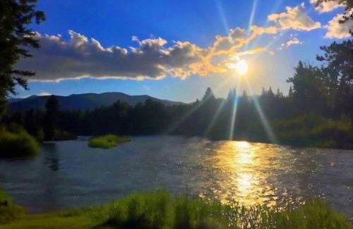 Unique Riverside Vacation Rental Perfect for Events in the Flathead National Forest, Montana - Foto 31