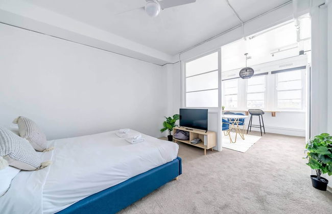 Cosy Studio in a Prime Surry Hills Location - Photo 2