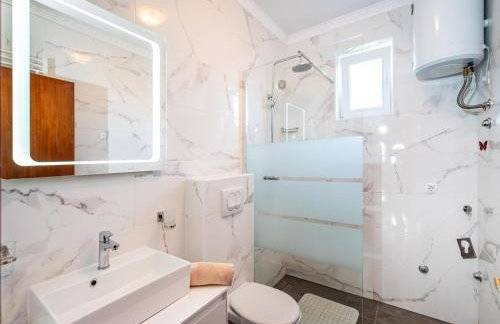 Holiday Home Villa Vesna Lux - Five Bedroom Villa with Swimming Pool - Foto 15