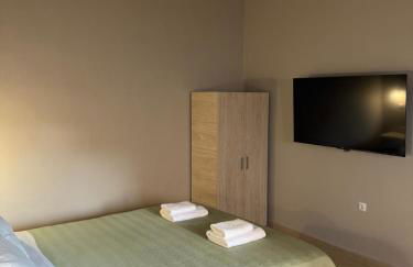 FlyHome Apartments near the Airport - Photo 27