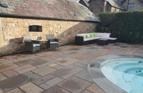 The Pool House - 4 En-suite Bedrooms - Wood Burner - Foto 6