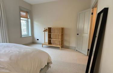 Montagu Apartment - St Leonards-on-Sea - Luxurious 2 bed Coastal Stay - Foto 9