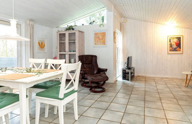 5 Person Holiday Home in Thyholm - Photo 18