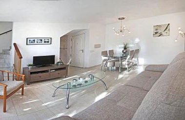 Luxury apartment in Los Boliches, Fuengirola - Photo 2