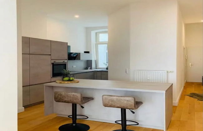 Inviting Holiday Home With Balcony or Terrace - Foto 24