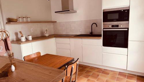 Maison lumineuse 2 chambres proche circuit - Photo 2, stove