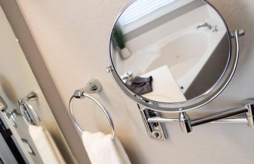 Your Family’s Home Away from Home w/ No Extra Fees - Foto 7