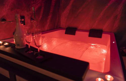 Blue Hole b&b Santeramo in colle e Jacuzzi Suite - Foto 1