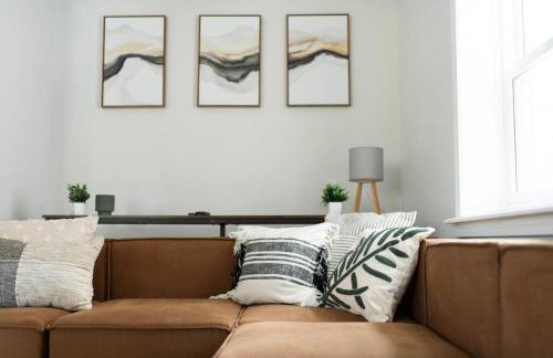 Relaxing 5-Bedroom Villa with Outdoor Oasis - Foto 28