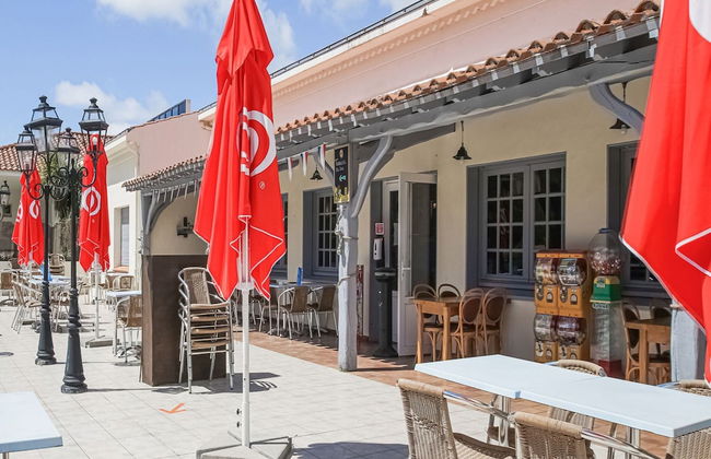 Holiday Home in Saint Jean de Monts With Jacuzzi - Photo 26