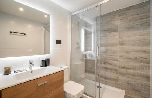 Port Forum Apartments by Olala Homes - Photo 107