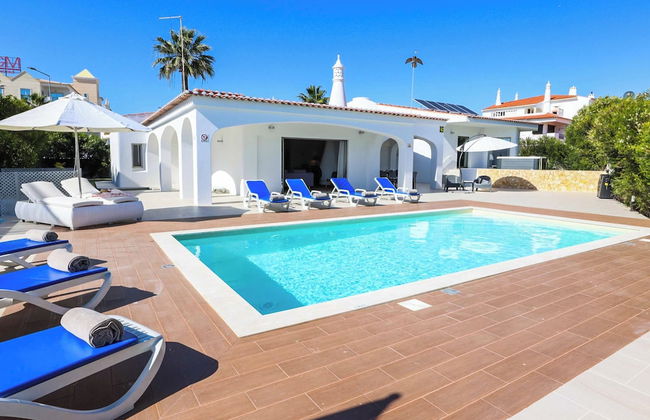 Villa Namora - Photo 15