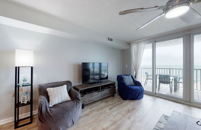 Romar Tower Condos - Photo 31