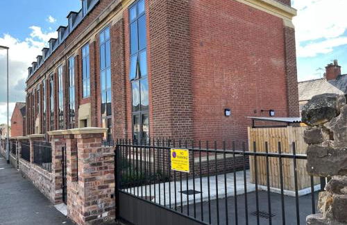 No5 at 53 - 2 bed apartment in Leek, Staffs Peak District - Photo 5