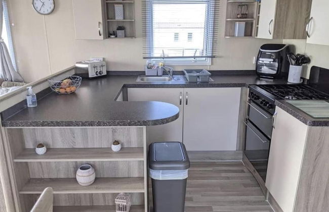 Immaculate Sen Friendly 3-bed Caravan in Porthcawl - Foto 3