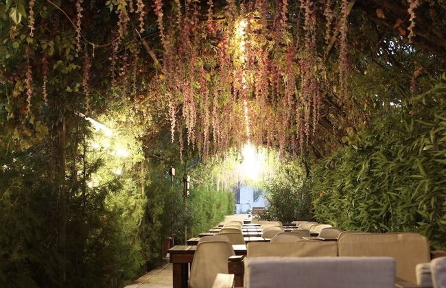 Cross Apartments and Tours - Photo 51