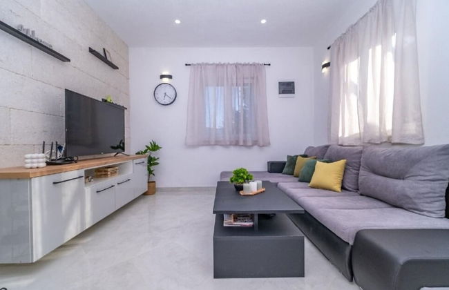 Holiday Home Bračuta - Photo 10