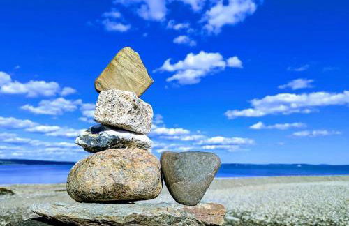 Oceanfront Cottage with Fire Pit & Direct Water Access Near Acadia National Park in Hancock, Maine - Foto 52