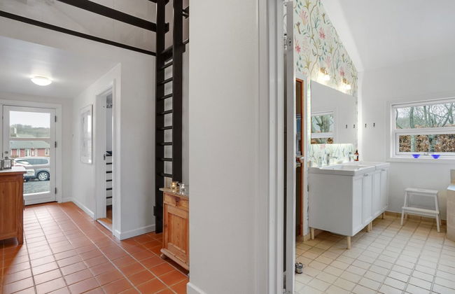 "Holmwith" - 200m from the sea - Foto 12