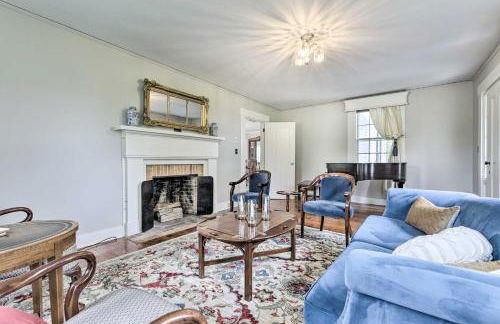 Charming Farmhouse with Pool and Fishing Pond! - Foto 4