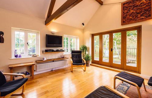 Mid-Wales Farmhouse, swimming pool, tranquil countryside views, sleeps 14 - Foto 29