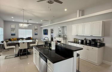 Villa Sunshine Elegant and Modern 4BR Pool House - Foto 57