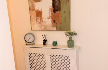 Modern 2 Bedroom Apartment - Photo 15