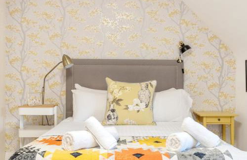 Spacious Family Oasis Explore with Ease - Pass the Keys - Photo 18