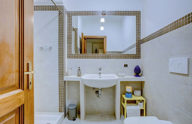 Colosseo Families and Groups 2BDR | Home and More - Photo 20