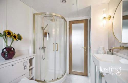 The Opal - Luxury 2-Bed Houseboat - Foto 16