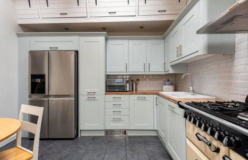 Sunny 4-bedroom cottage with South facing garden - Sunflower Cottage - Foto 10