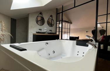 Entre Nous Le Maréchal - Foto 14