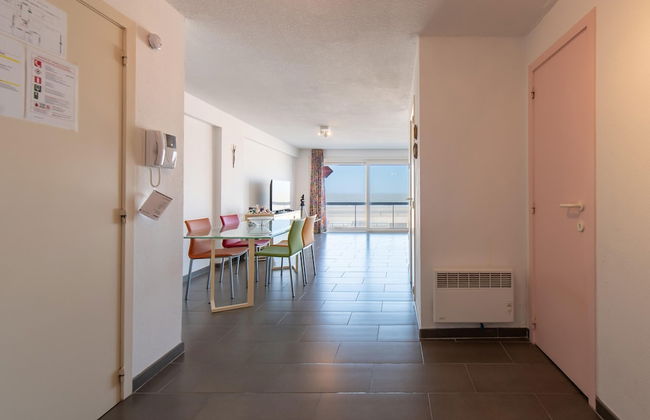 Apartment in Belgium With Stunning Sea View - Photo 18