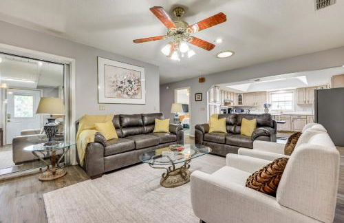 BBQ Ready Hawthorne Home with Screened-In Patio - Foto 9