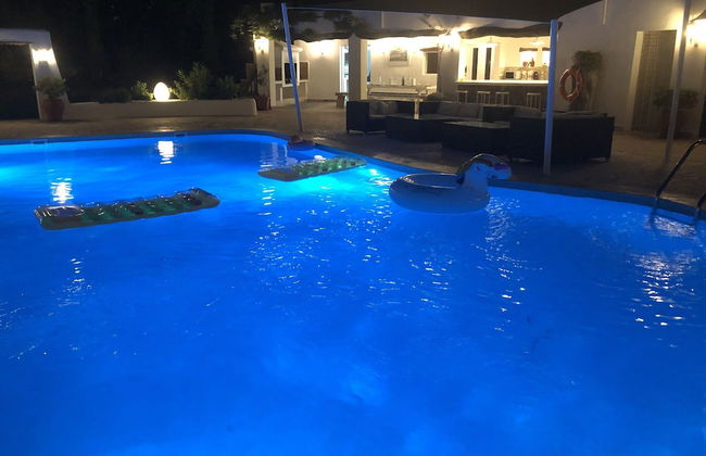 Lush Farmhouse in Sant Miguel de Balansat with Hot Tub & Private Pool - Foto 22