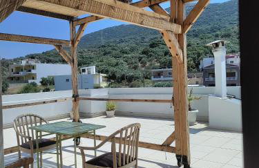 Little Penthouse with Open Terrace - Photo 11