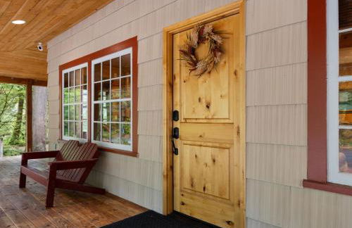 Whispering Pines - Cabin w hot tub - Foto 12