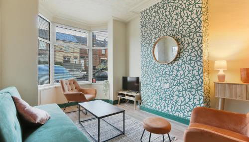 Home from Home 4 Bed - Ideal for Workers & Great for Groups, FREE Parking, Spacious, Pet Friendly Netflix - Foto 3