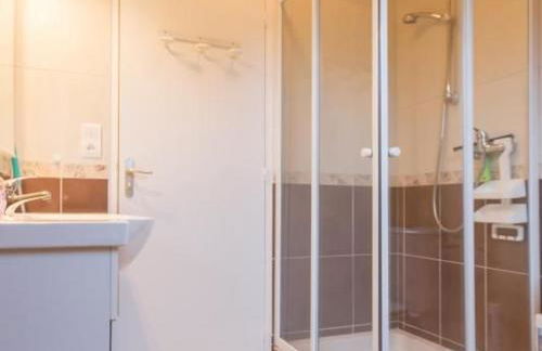 Gîte charmant à 800 m de la mer avec jardin clos, équipements bébé, et parking privé - FR-1-306-857 - Foto 9