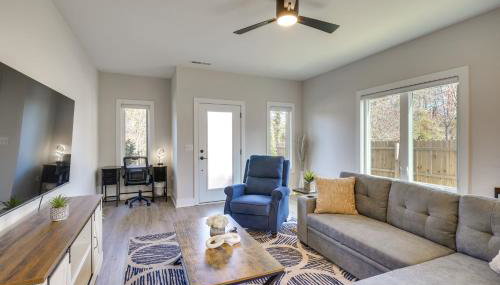 2 Mi to Duke and 3 Mi to Downtown Durham Townhome - Foto 1