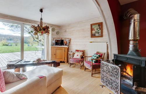 Holiday Home in Auvergne With Roofed Garden and Terrace - Foto 2