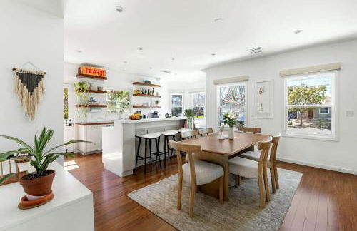 Sun-Drenched Spanish Manor Home in Mar Vista - Foto 14