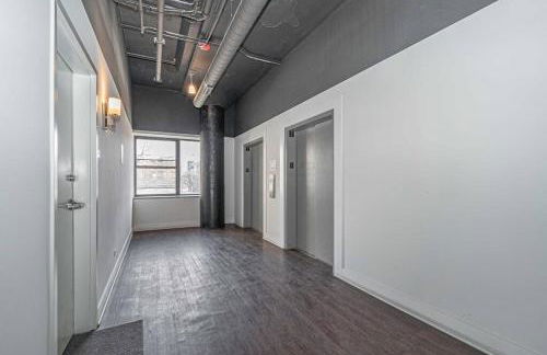 McCormick Place Luxurious and Spacious 3BR in Downtown Chicago with Optional Parking Sleeps 10 guests - Foto 42