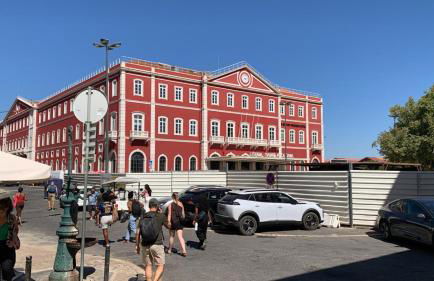 Modern Boutique Apartment in the Heart of Alfama - Foto 32