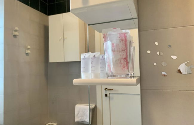 Mamma Ciccia Holiday Home - Front Lake Apartment, beach and swimming pool - Foto 19