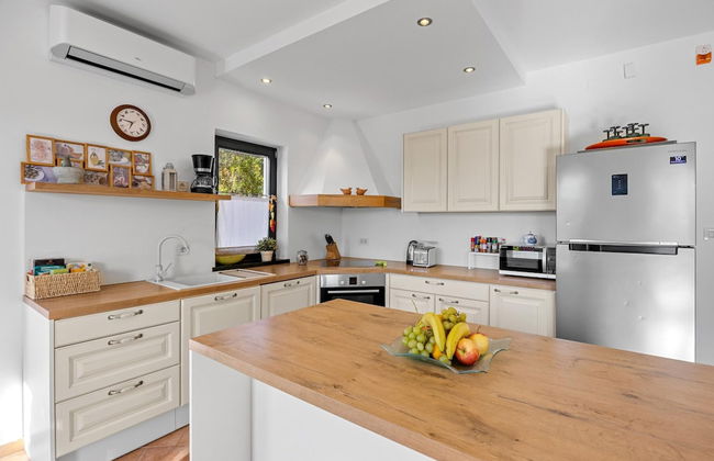 Idyllic Istrian Escape With Pool - Foto 12