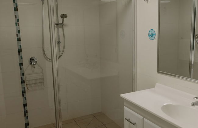 Lake Mulwala Boatel - Photo 25