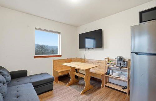 Cozy 3BR Alaska Retreat with Private Sauna home - Foto 9